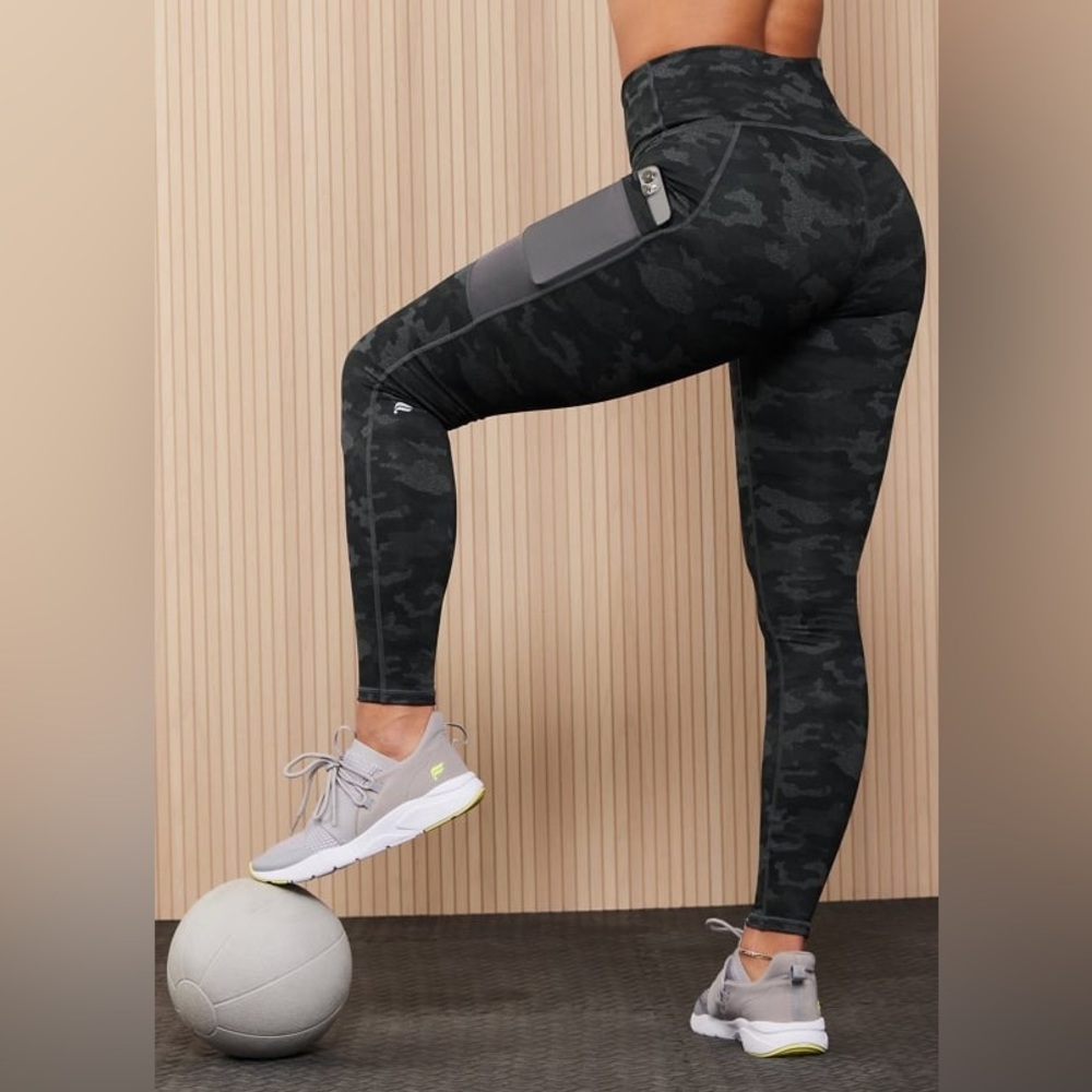 Fabletics High Waisted Powerhold Leggings